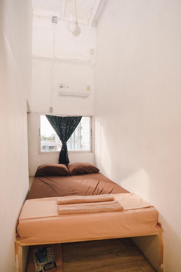Liberta Hostel 曼谷 外观 照片