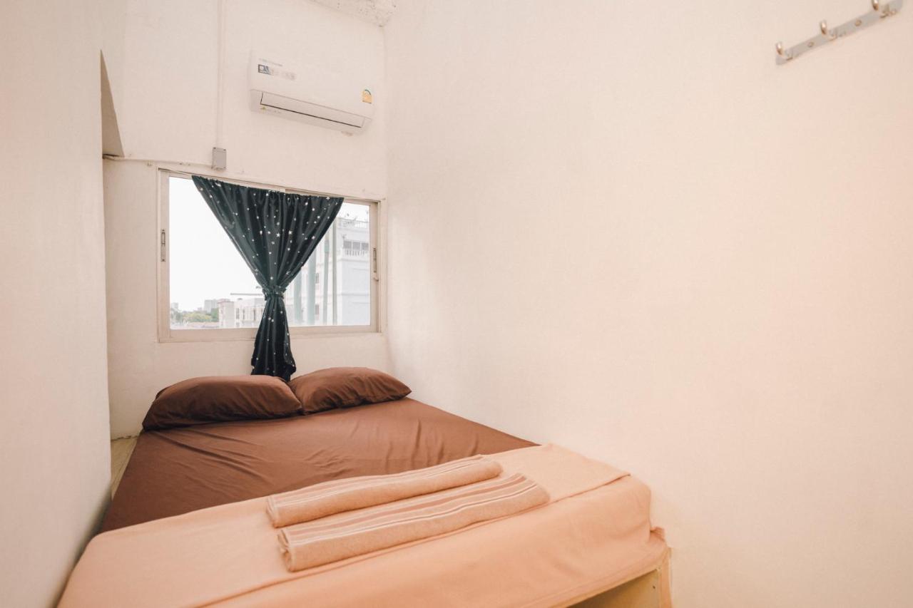 Liberta Hostel 曼谷 外观 照片