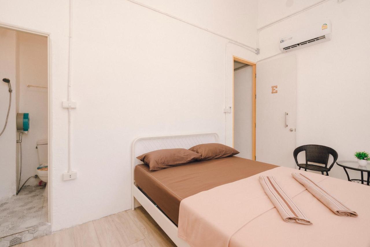Liberta Hostel 曼谷 外观 照片