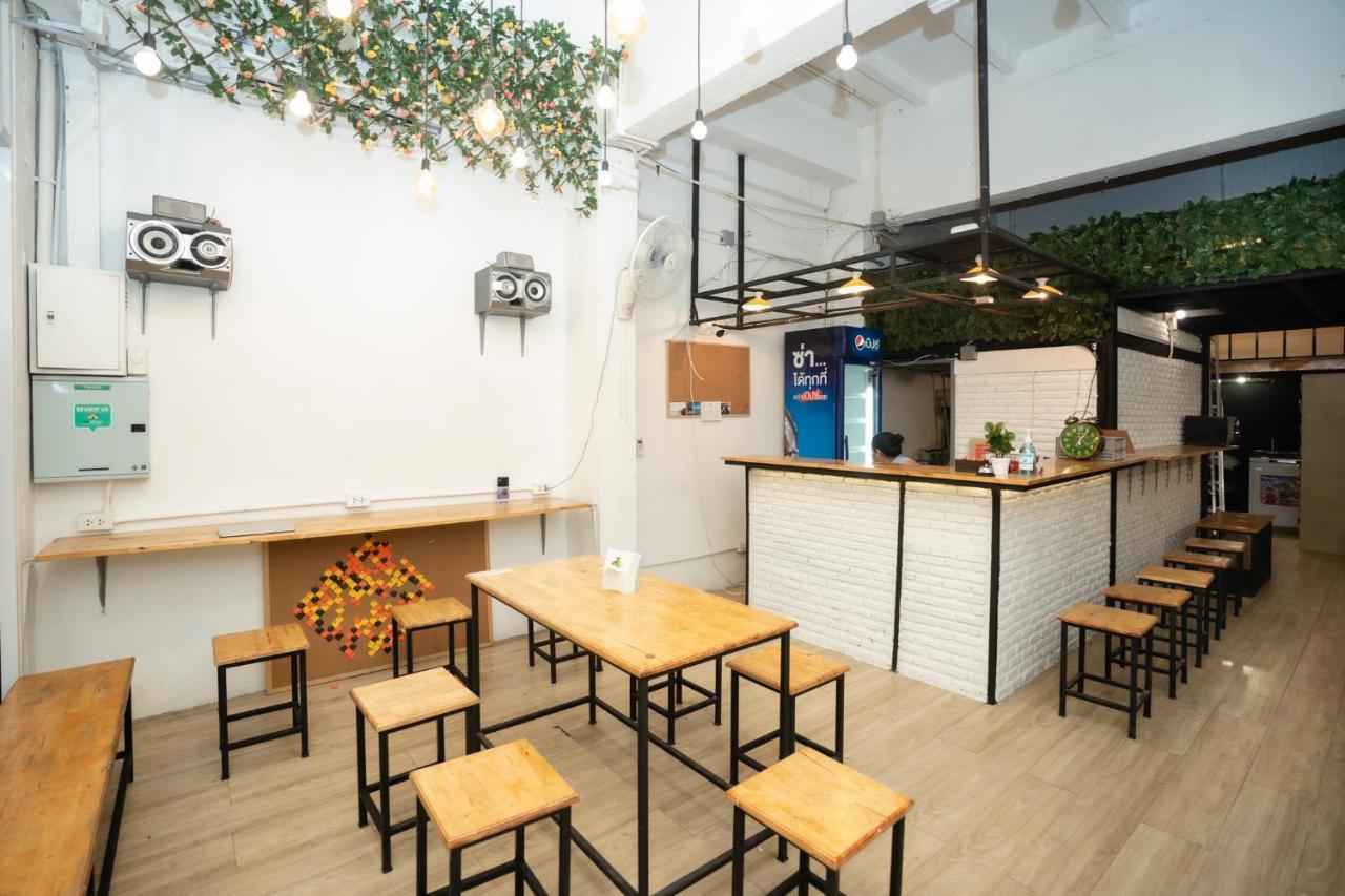 Liberta Hostel 曼谷 外观 照片